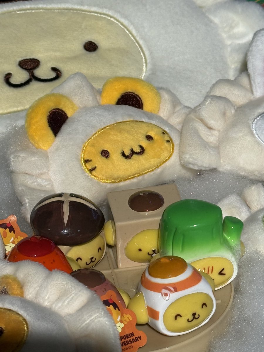 sshhyzu's tweet photo. 폼폼푸린 만두 팝업도 갔었고요 https://t.co/oywpf65hb8