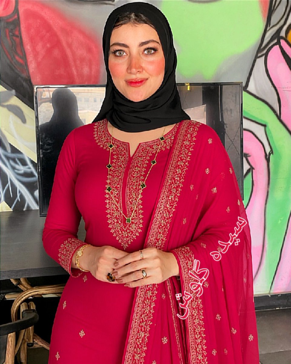syedagulwis's tweet photo. Hijabi syeda Gulwish
#modesty #muslimah #arab #hijabfashion #curvybody #muslimgirl #hijabi #niqab #busty #thickness https://t.co/FTi4dOzQZU