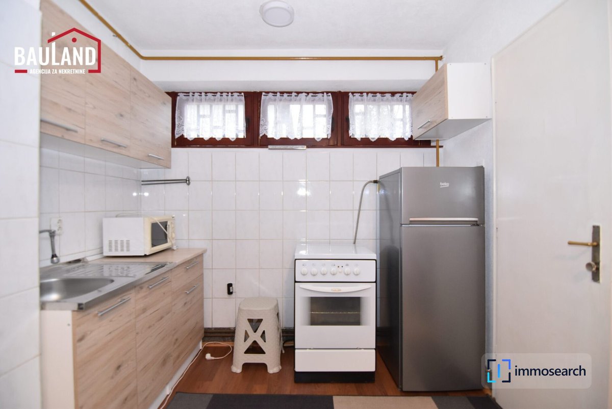 TraumImmos's tweet photo. Safvet-bega Bašagića, Medrese-Baščaršija: möblierte 2-Zimmer-Wohnung mit 42m2 für 700 BAM. Zentralheizung per Gas, ruhige Lage und Nähe zu Bushaltestellen sowie Sebilj in etwa 700 Meter.
Mehr erfahren: https://t.co/mO28iK0QEE
#Sarajevo #StariGrad #Wohnung #Miete #Baščaršija https://t.co/YV2lCKXYxN