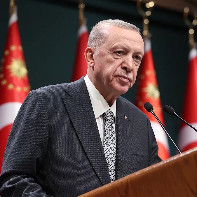trhaber_com's tweet photo. Cumhurbaşkanı Erdoğan: 

"Türkler, Kürtler, Araplar olarak, 838 sene önce Kudüs-ü Şerif'i Haçlılardan kurtaran Selahaddin Eyyubi'nin ordusunda olduğu gibi kenetleniyoruz." https://t.co/JcWAxUUvpO
