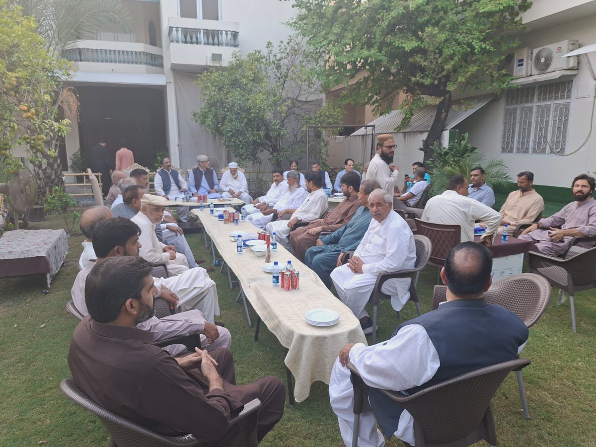 ThePMLNGrw's tweet photo. انشااللہ ایم این اے 77 راشد بشیر ورک کی الیکشن کمپین عبدالمجید چیمہ کونسلر کینٹ کی طرف کارنر میٹنگ
#NA77 #PMLN #Gujranwala https://t.co/9NlDe8qf2i