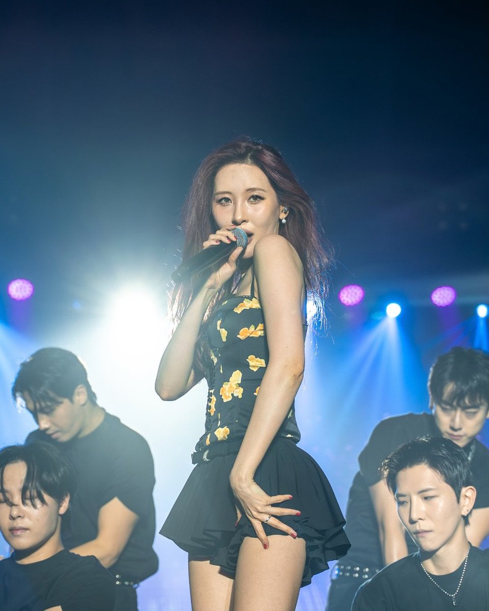 Sunmi_Union's tweet photo. [#PHOTO] Okada Manila shared pictures from Sunmi's performance for the Golden Moon Melodies Festival 💜

🔗https://t.co/3FN7iqj8yW

#SUNMI #선미 https://t.co/ydqVvMdahV