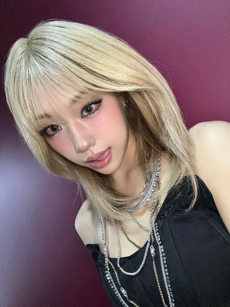 fakeiwal0's tweet photo. 이 날 최정은 너무좋아서 뇌에각인시키고싶음 https://t.co/G0ejDpQSKo