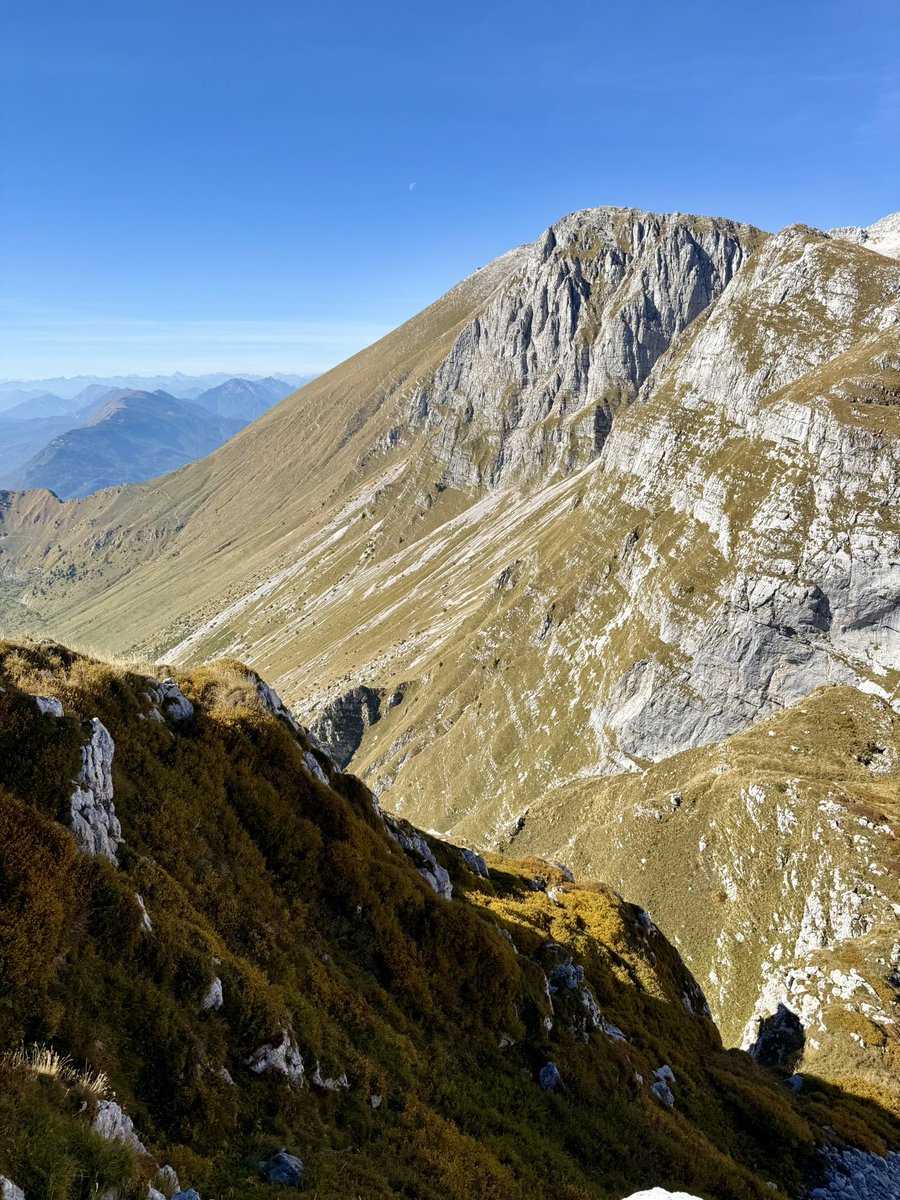 ExploringSlo's tweet photo. What a day! This was definitely one of the best days hiking so far on our 7-day trek in Slovenia and Croatia!
See details on our website - Trekking in Slovenian Mountains and Croatian Islands https://t.co/h7kv6cMNYO https://t.co/3RuvlpNMAP