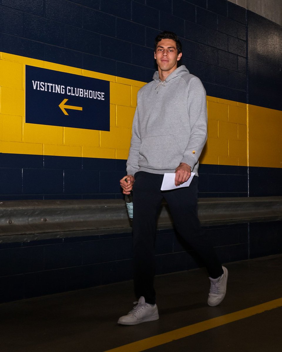 Brewers's tweet photo. Ready to work 💼 https://t.co/NKMXtp3aKJ