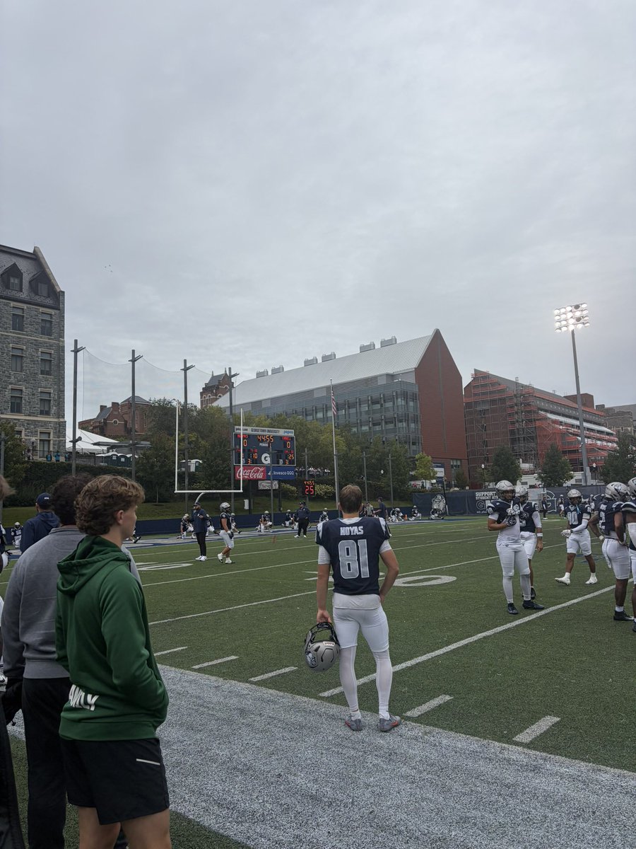 kamjennifer2's tweet photo. Thank you @CoachRamey_ for the gameday invite to Georgetown. It was a great experience and I had a great time learning about the program and visiting the facility. I’m excited to get back on campus. @coachkrd @CoachTreyHen @CoachTreyHen @CoachAmoako @CoachPartin https://t.co/IFJ333Wt6n