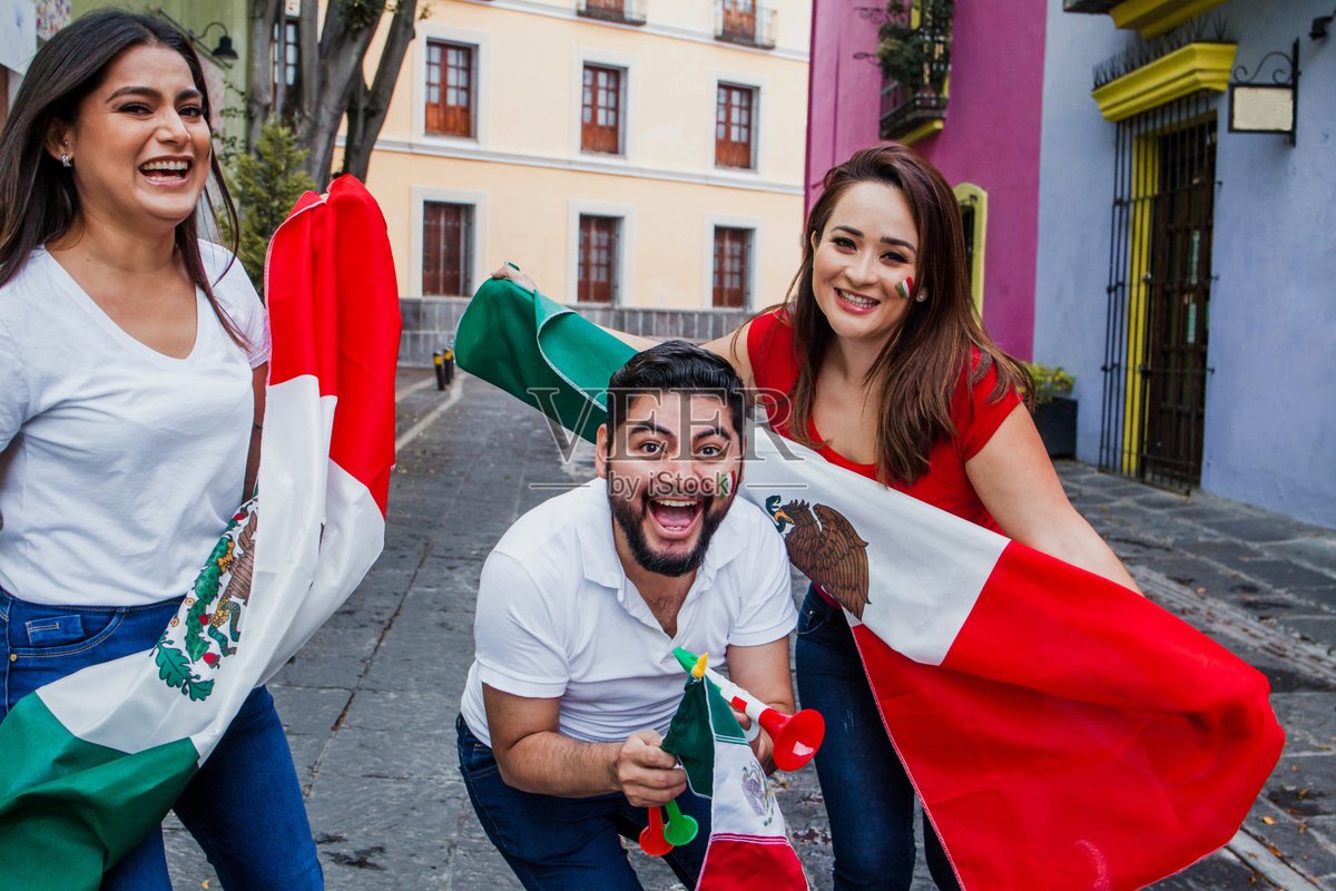 MaryMerlingfkv's tweet photo. [Este 15 de septiembre, celebra la independencia mexicana con alegría, colores y tradición!  Viva México!]， https://t.co/NI38AQhwQo