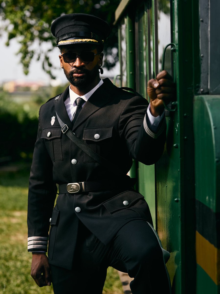 ChimsomChuka's tweet photo. The General 🪖 ⚔️
.
.
.
Art Direction by @encipherstudio
Photo by: @trillionaire_V
Outfit by @charpisthread
Boots by @kingdaviids
#BBnaija #ChimsomChuka #SaturdayNightparty #encipherstudio https://t.co/iiYTkiACnC
