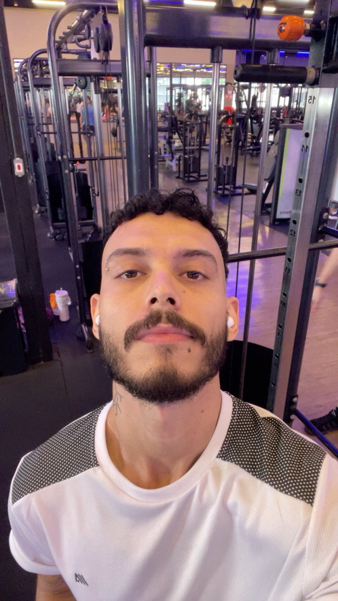 Ielctnx's tweet photo. Pós treino 💪🏽 https://t.co/gEShSuCJuB
