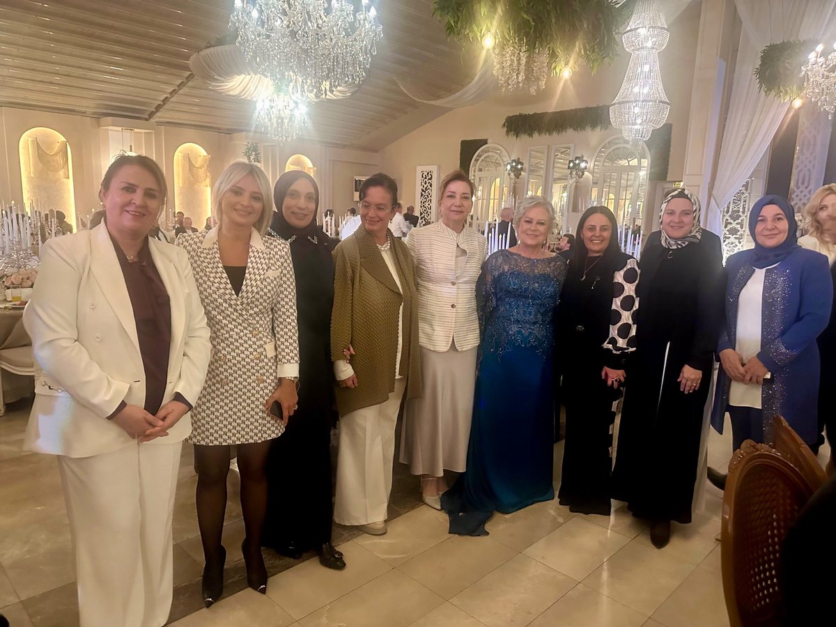 hatice_atan73's tweet photo. 📍Gölbaşı

23-24. dönem AK Parti Adana Milletvekili, birlikte MKYK üyeliği yaptığımız yol ve dava arkadaşımız Fatoş Gürkan’ ın kıymetli evladı Ali Mert ile gelin kızımız Betül’ ün hayatlarını birleştirdiği ana tanıklık ettik. Huzurlu ve bereketli bir yuvaları olsun.

Gürkan ve Koçak ailelerine göz aydınlığı, nikah akdi ile hayatlarını birleştiren genç çiftimize mutluluklar dilerim. 
Rabbim çiftimize  iki cihan saadeti ve hayırlı evlatlar yetiştirmeyi nasip etsin.

@fatosgurkan
@aysgl_ern_ozdmr 
@aytenaydin53
