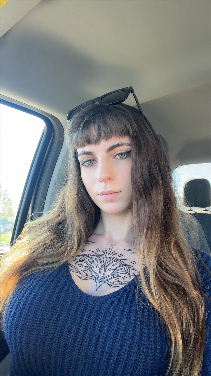 simpforlu752's tweet photo. Your favorite bitch 💞 https://t.co/Njz53OwrQt