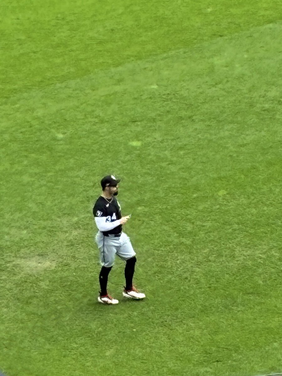 JMcd820's tweet photo. Why Does Randal Grichuk Look like Serj Tankian A little Bit? #guardsball https://t.co/S6HOUoKbQy