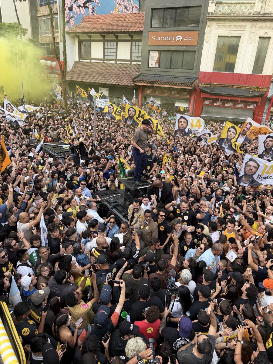 PartidoMissao's tweet photo. VIRA VOTO PRO RENAN! https://t.co/Vj8dMiRHTa