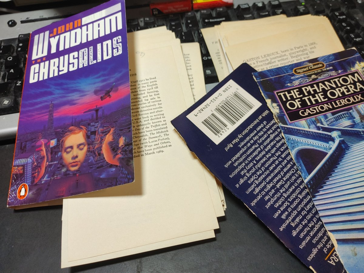SFFAudio's tweet photo. just scanned...

THE CHRYSALIDS aka RE-BIRTH by John Wyndham

and

THE PHANTOM OF THE OPERA by Gaston Leroux 

and uploaded them to the PUBLIC DOMAIN PDF Page https://t.co/IxNKysoGfP