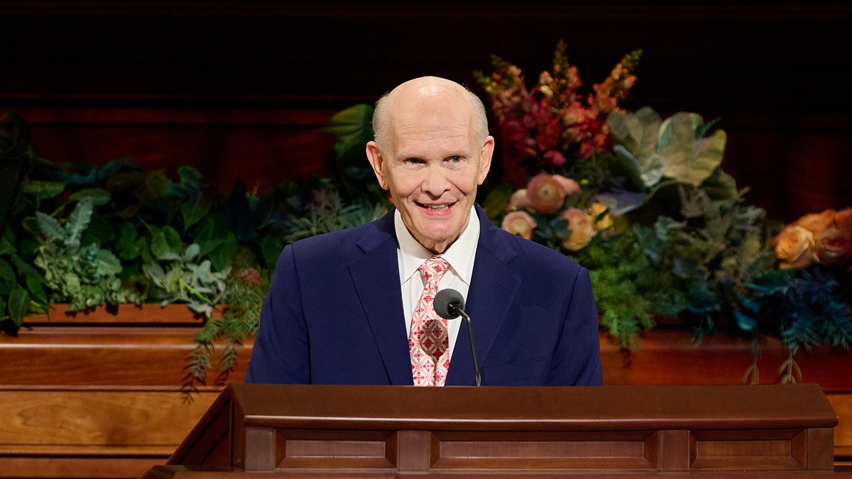 Ch_JesusChrist's tweet photo. “Faith in Jesus Christ frees us from uncertainty because our hope rests on His faithfulness and righteousness, not on our own.”    

—Elder Dale G. Renlund (@DaleGRenlund)   #GeneralConference 

https://t.co/TQAFdhoYdc https://t.co/nNsC3piqOS