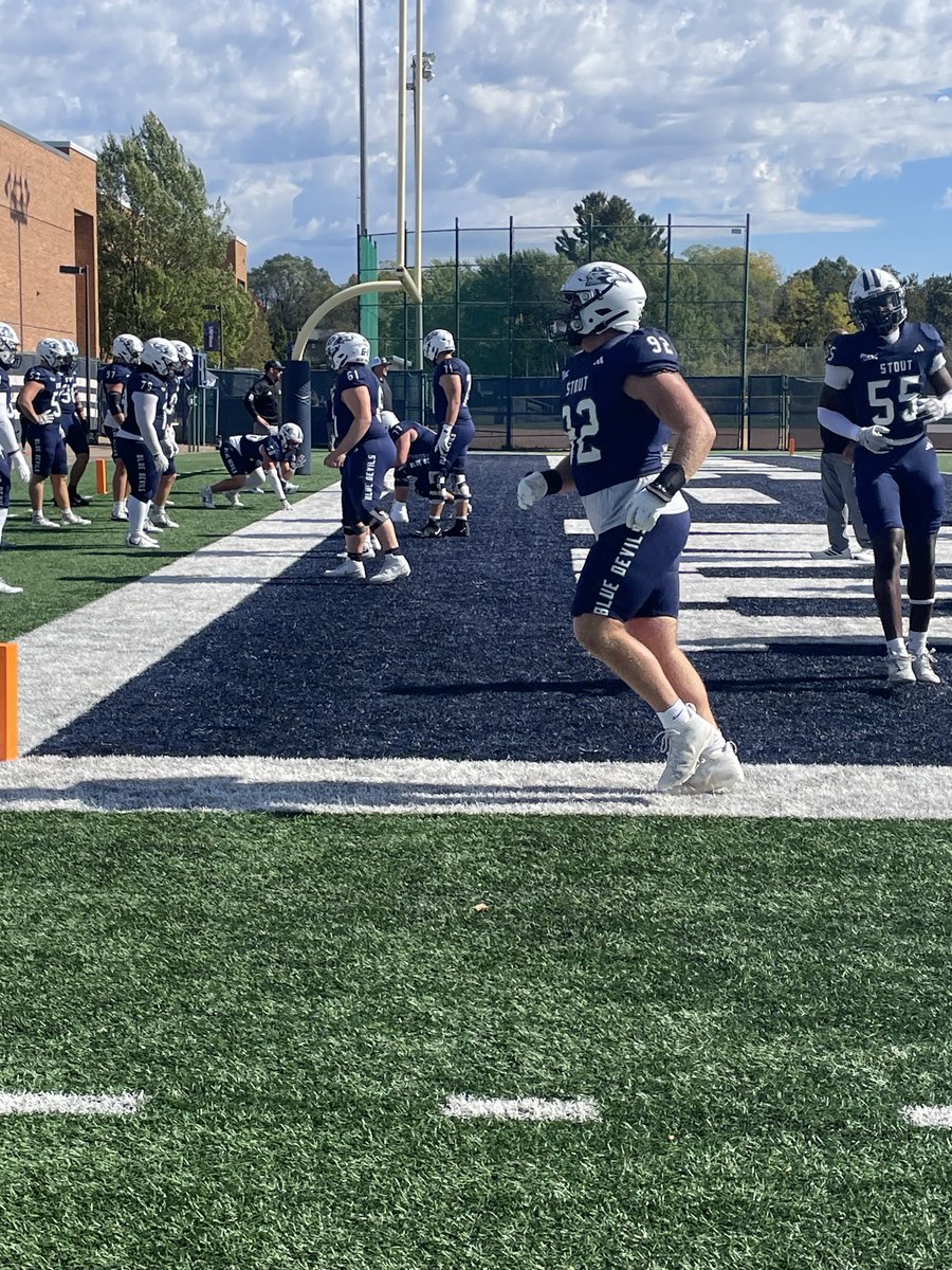 ElijahDemo9465's tweet photo. Shout out to @CoachDeBo76  for having me out today. Had an amazing time watching the blue devils play!! @UWStoutFootball @MJ_NFLDraft @PrepRedzoneWI @Coach_KramerFB https://t.co/b0I8rTyhLk