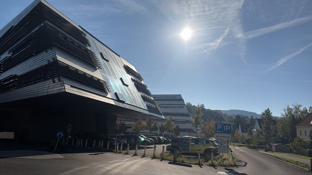 ITGuyLAN's tweet photo. Yesterday, I officially started my studies in MSc. Interdisciplinary Computing at  ITU, Austria.🇦🇹 

I will be learning in multiple LearnLabs within an interdisciplinary team addressing real-life problems and challenges at the intersection of technology and society. TotheFuture🥂 https://t.co/XyJYVXNP1J