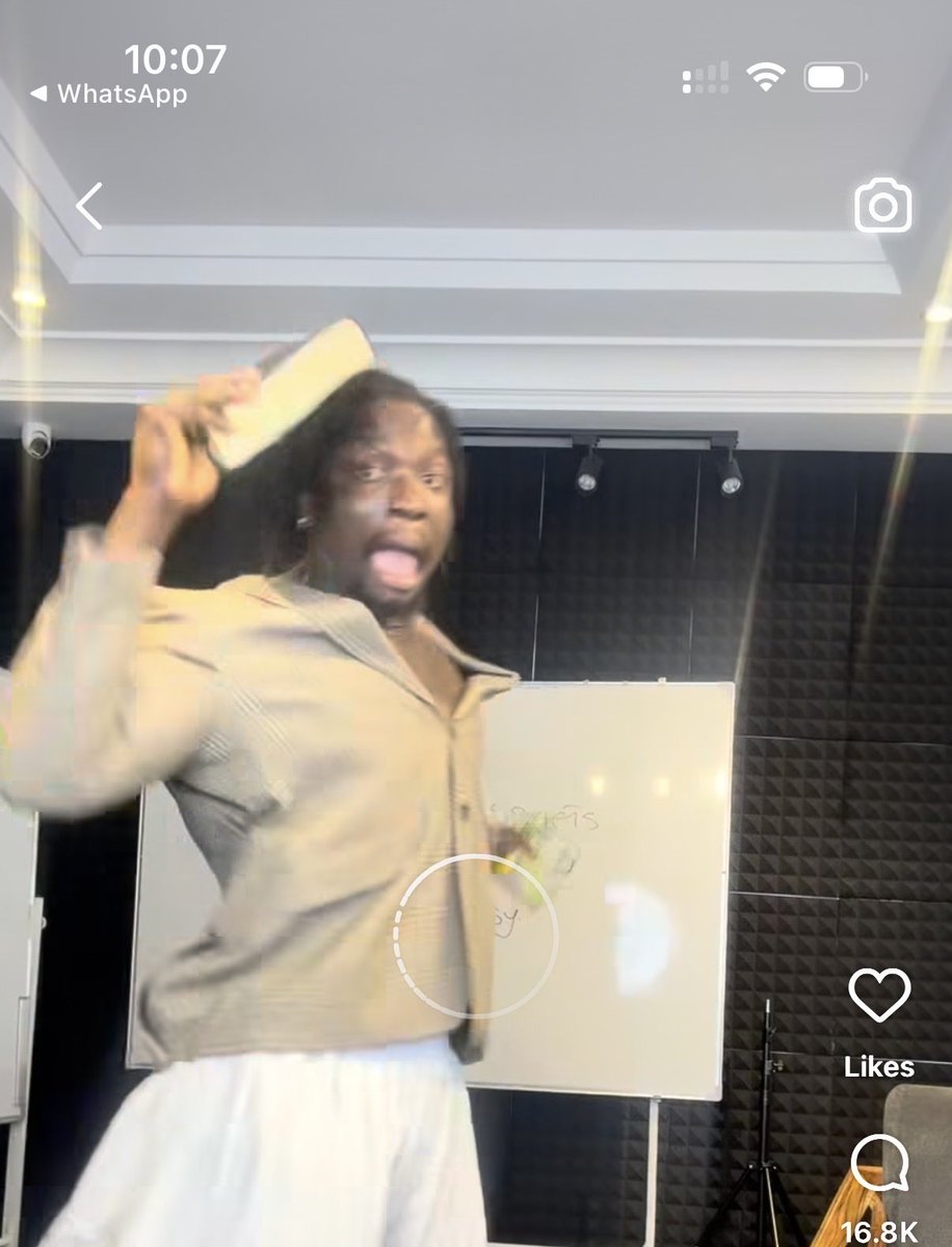 tooklonger's tweet photo. @AdegbolaJohn3 @SofieElma @TGNLEAD @kaylah_osas @Machi1Nne @SnazzyOkpong Pastorrrr 😂😂😂 https://t.co/wzmv0KVCln