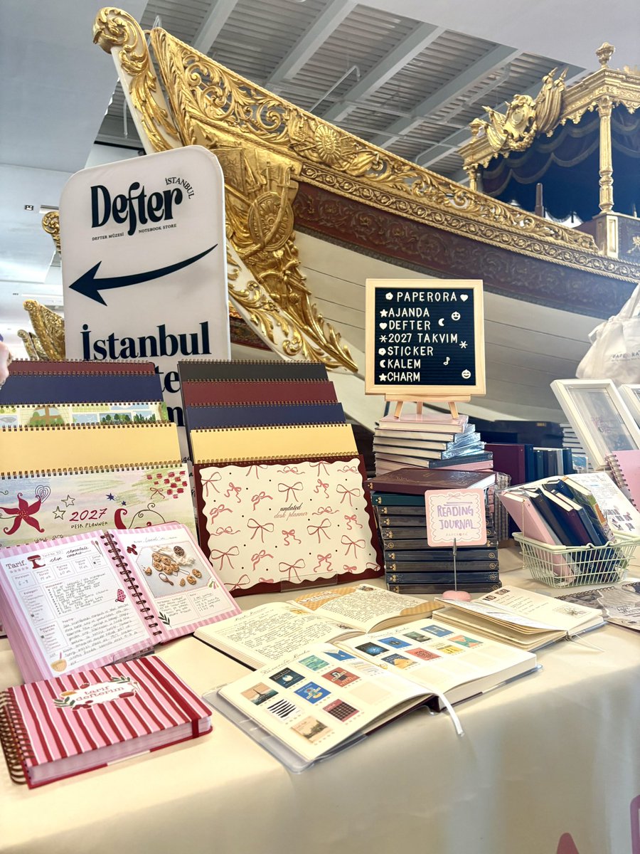 rumileys's tweet photo. Paperora olarak istanbul defter buluşmasında güzel bir gün geçirdik💖 
yarın da hepinizi bekleriz ✨ https://t.co/8Ar6lhQQCr