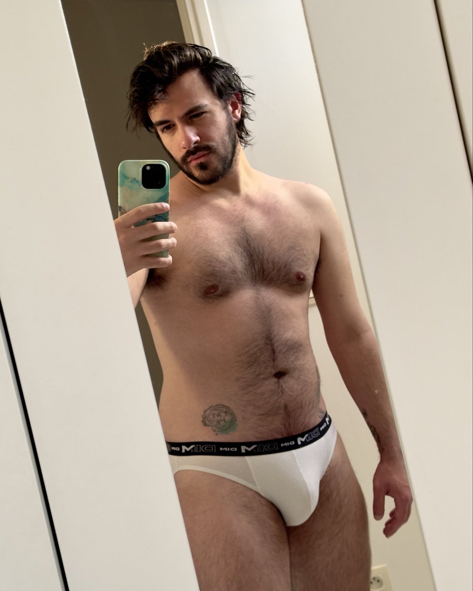 MaximCrain's tweet photo. Mirror night 🙃 https://t.co/Z2p8BB63rw