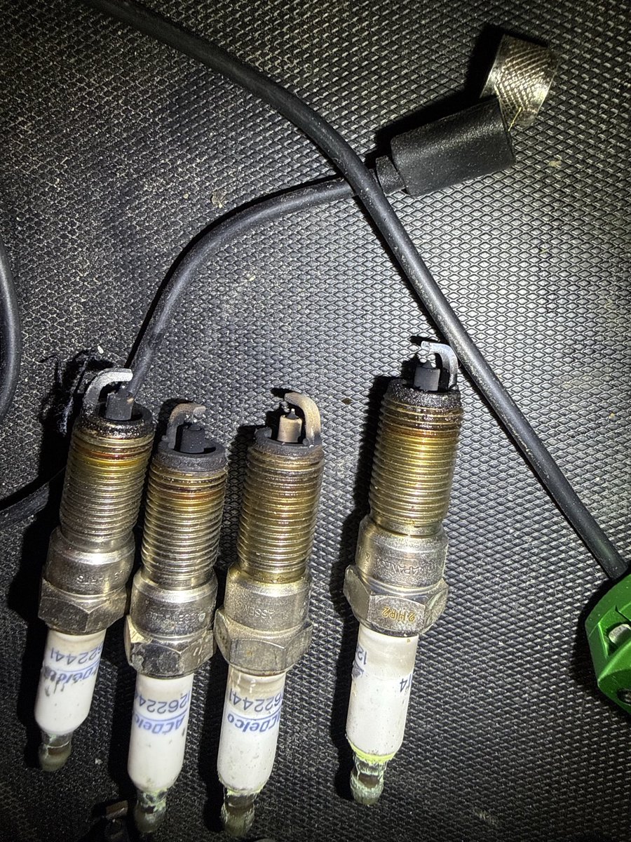 fixed0psguy's tweet photo. 1,3,5,7 which are the AFM cylinders https://t.co/0A20JqmdIN