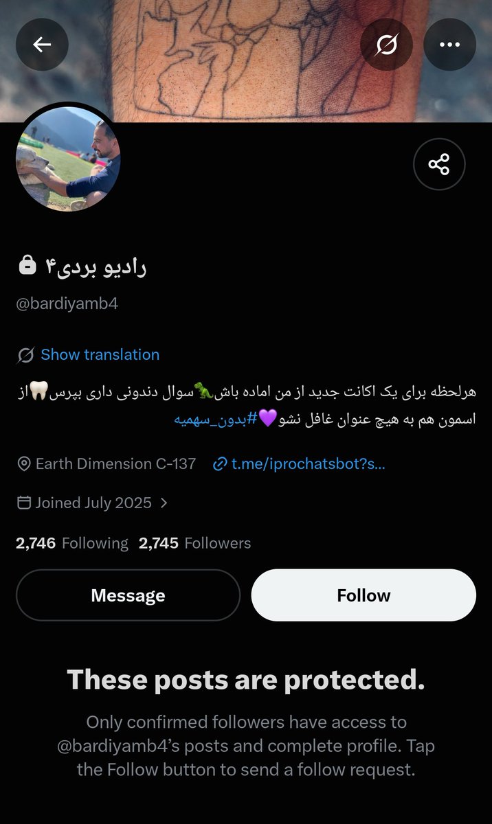 __calledSalvi__'s tweet photo. آخی رفتی گریه کنی؟
یه چیزایی تو دایرکت از تخم و ترکه این آدم و شدت سایکو بودنش بهم گفتن که بخاطر حفظ پرایوسی نمیتونم share کنم.
فقط بدونین که به هیچ وجه نباید ساده از کنار رد فلگاش رد شین! https://t.co/NN0ZSJwq4T