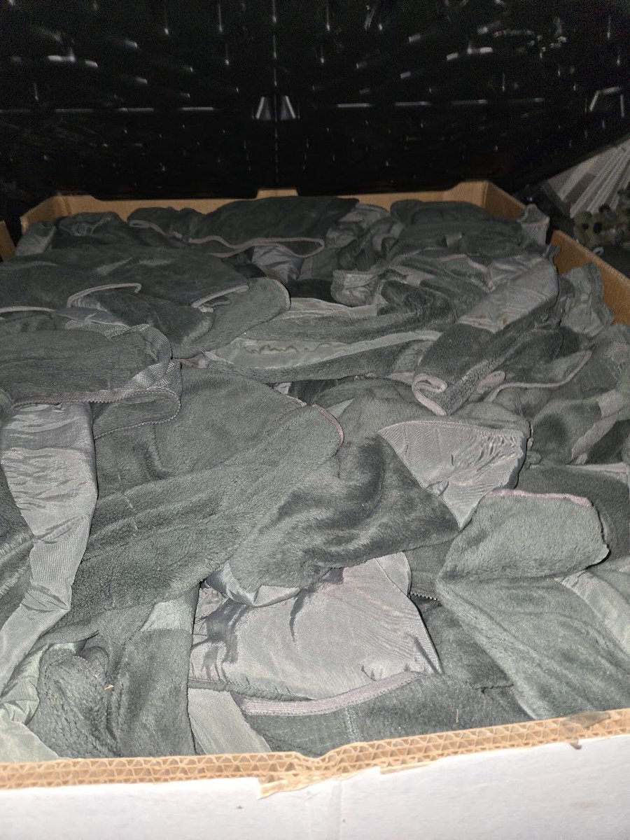 secretsqrl123's tweet photo. the jackets that we are fundraising for. 550 so far 
of that 190 are paid for, the link for donations is below    https://t.co/qGzJkAF4DB https://t.co/2lm3ZNL3lC