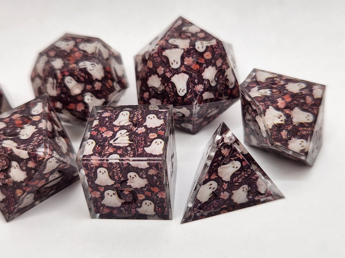 Sinnamon_Dice's tweet photo. Ghost Dice Sets Now Availabke.
Totally didnt forget to hit Publish 
#dnd #ttrpg #handmadedice #dice #dungeonsanddragons
https://t.co/ouFsxFcFeZ https://t.co/7OL1az6RWU