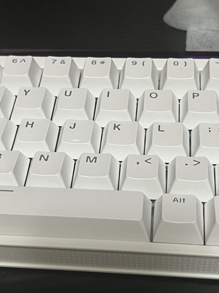 shiryusiru's tweet photo. 키보드 청소 뽀득뽀득했네 ㅎㅎ…
원래 키캡 다 빼고 린스물 살짝 풀어서 담가주고 물기 1차로 닦아주고 2일 정도 빠싹 말려서 다시 끼워야하는디 여분이 없어서 물티슈로 뽀독뽀독 하나씩 닦음 기분 좋아짐 https://t.co/enOEqf0xHy