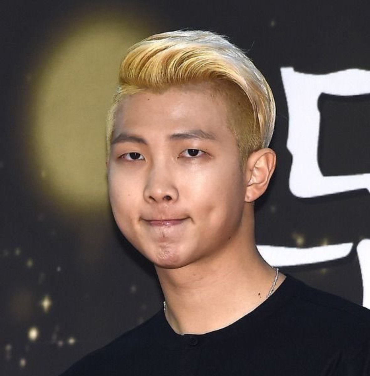 karmaster_1's tweet photo. Namjoon isn't even more handsome than any men let alone women https://t.co/Ge2dxPDNAQ