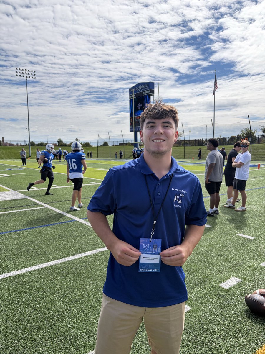 Matthewmon44's tweet photo. Great game day visit @FandMFootball awesome win against Gettysburg! So nice to check out the facilities and watch them take the Lincoln Trophy. 
@Coach_Phelan25 
@Coach_Handy73 
@MikeFurlong18 
@CoachWalsh_44 https://t.co/tsq5xiwlIE
