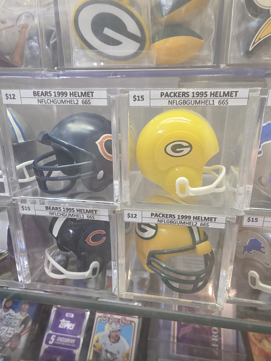 D9_Miland's tweet photo. @Super70sSports Inflation at the antique store these days!
Even the fucking #SlowPokeRodriguez was insanely priced at $126!!! https://t.co/KZ3gyIZEUC