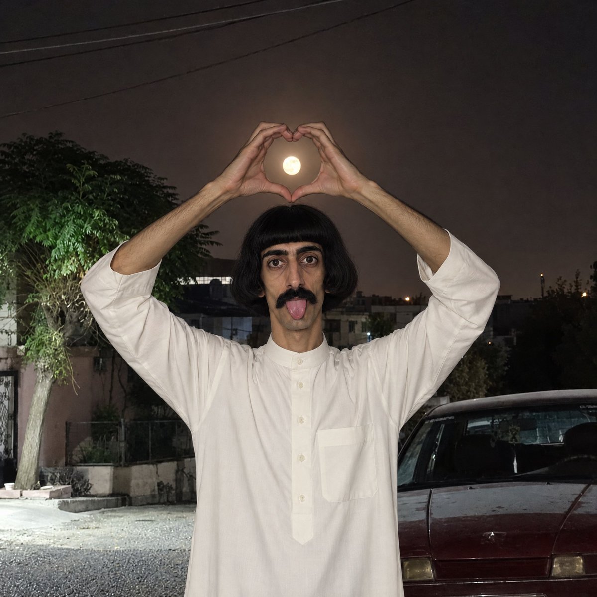 AbuShalab_'s tweet photo. solana:6hTLdzZaaCjmqtn7RtaEMQsCbXT5Pg8q76tRViEGpump loves the moon😁 https://t.co/GmOIwizFj8
