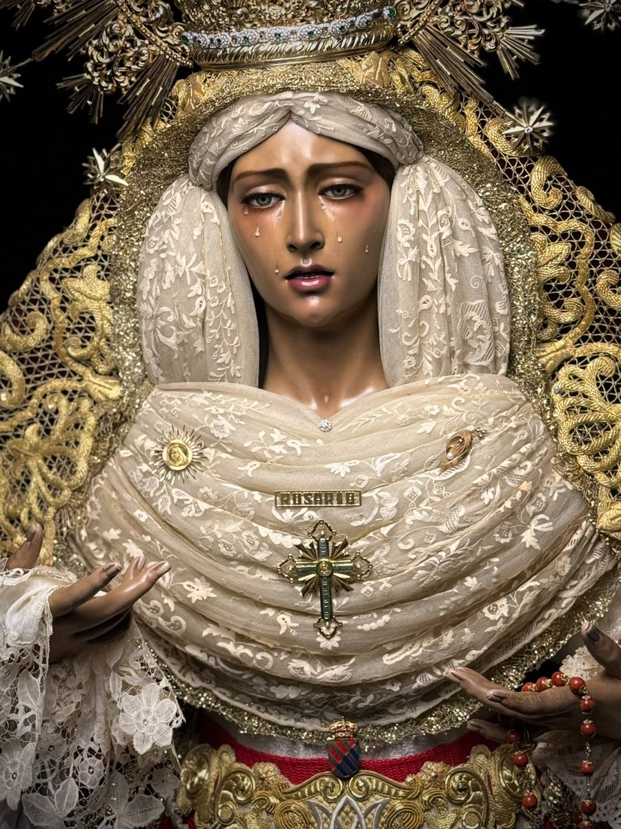 PasionDeSevilla's tweet photo. Lo preciosa que está y no sé admite discusión ninguna. https://t.co/gFVro6Pdx0
