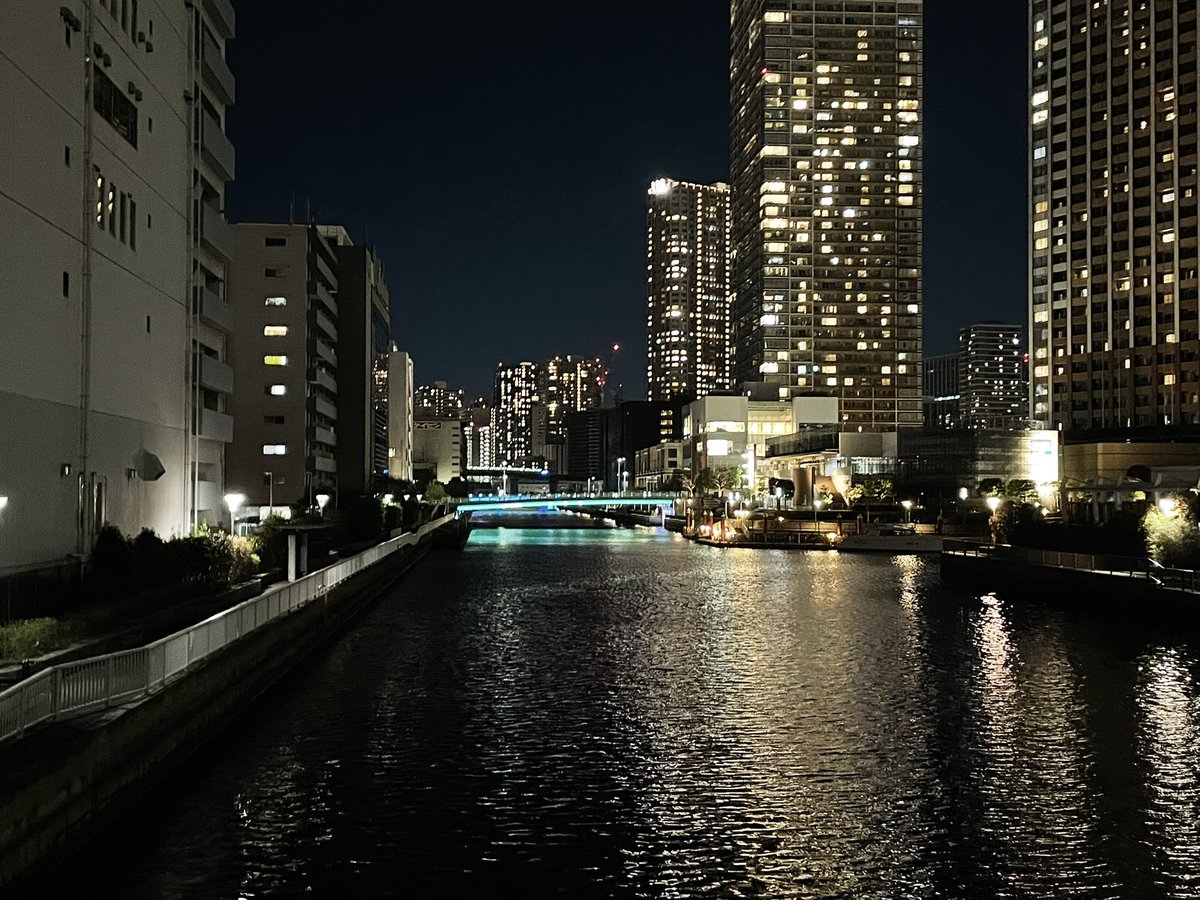 Rivsub8's tweet photo. 散歩 https://t.co/XoVv1WgkFV
