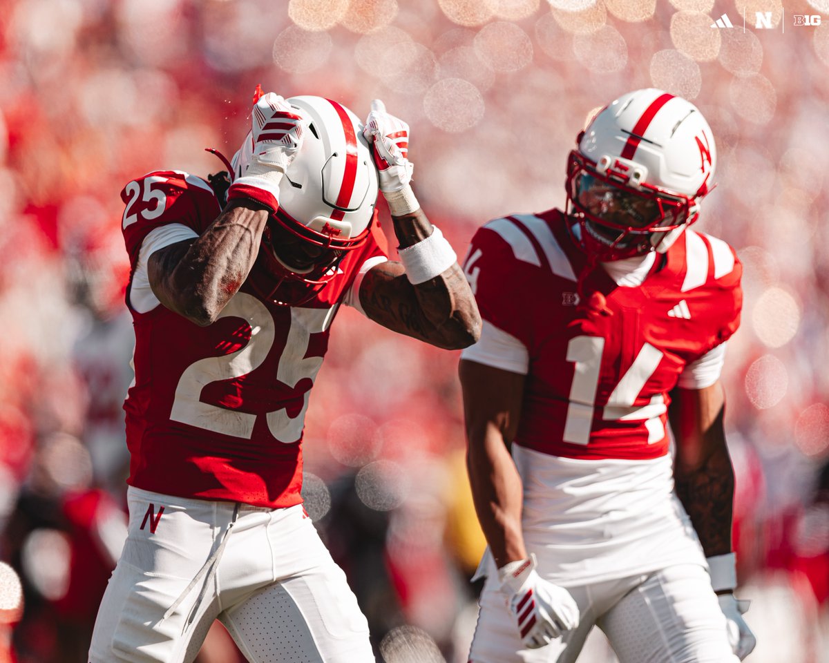 HuskerFootball's tweet photo. ❌❌❌

@jeremiah_charl2 x #GBR https://t.co/Rij72SFKvZ