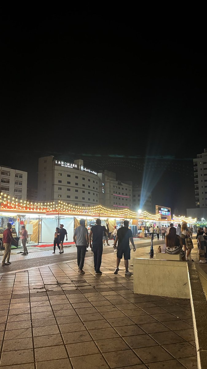 quibinkink's tweet photo. open na pala night market #AlRigga https://t.co/B9oGQdhFD5