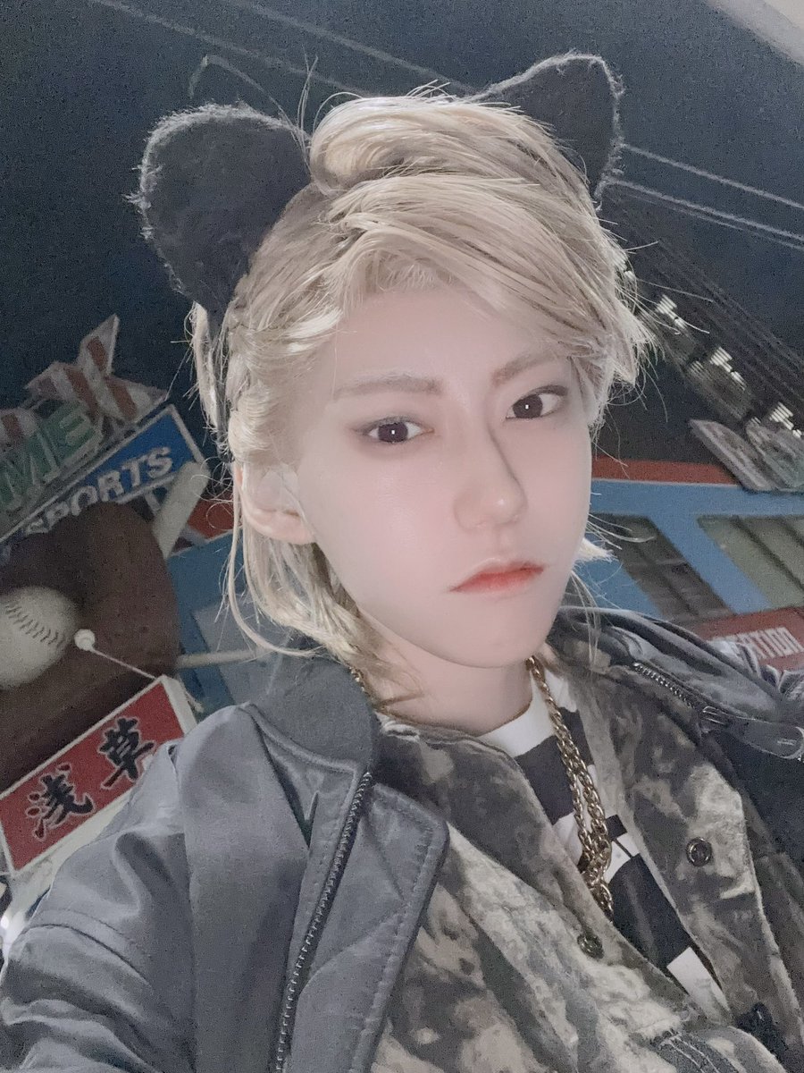 _nenaikooreda's tweet photo. ⚠️cos
🐈‍⬛🐾🔫
#アサクサ・オールナイト
（つけてるの忘れてずっとカメラやってた） https://t.co/lSGqJi0gi4