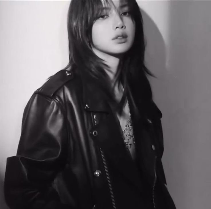 lsmjnkm's tweet photo. jenlisa https://t.co/zQanPQhnNy
