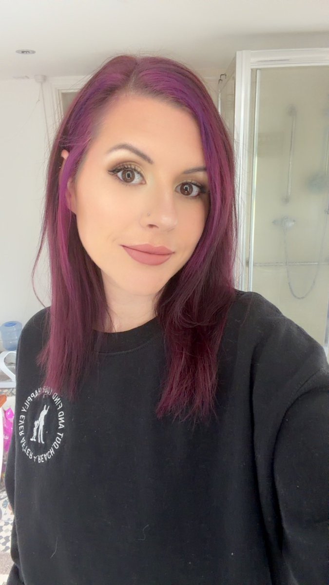 Caityxox's tweet photo. Maybe I need to actually start trying with my makeup again. This was fun. https://t.co/ED03VJ2eXC