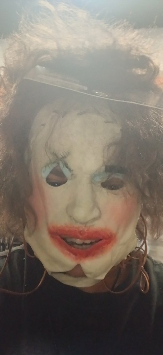 EvanGraysoptzw's tweet photo. Me eating my wife on Halloween with this on https://t.co/pzRGKEd5SR