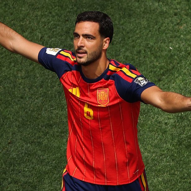 centregoals's tweet photo. 🚨🚨| GOAL: MERINO MAKES IT THREE FOR SPAIN!!!

Spain 3-1 Czechia https://t.co/vcWnpZZPew