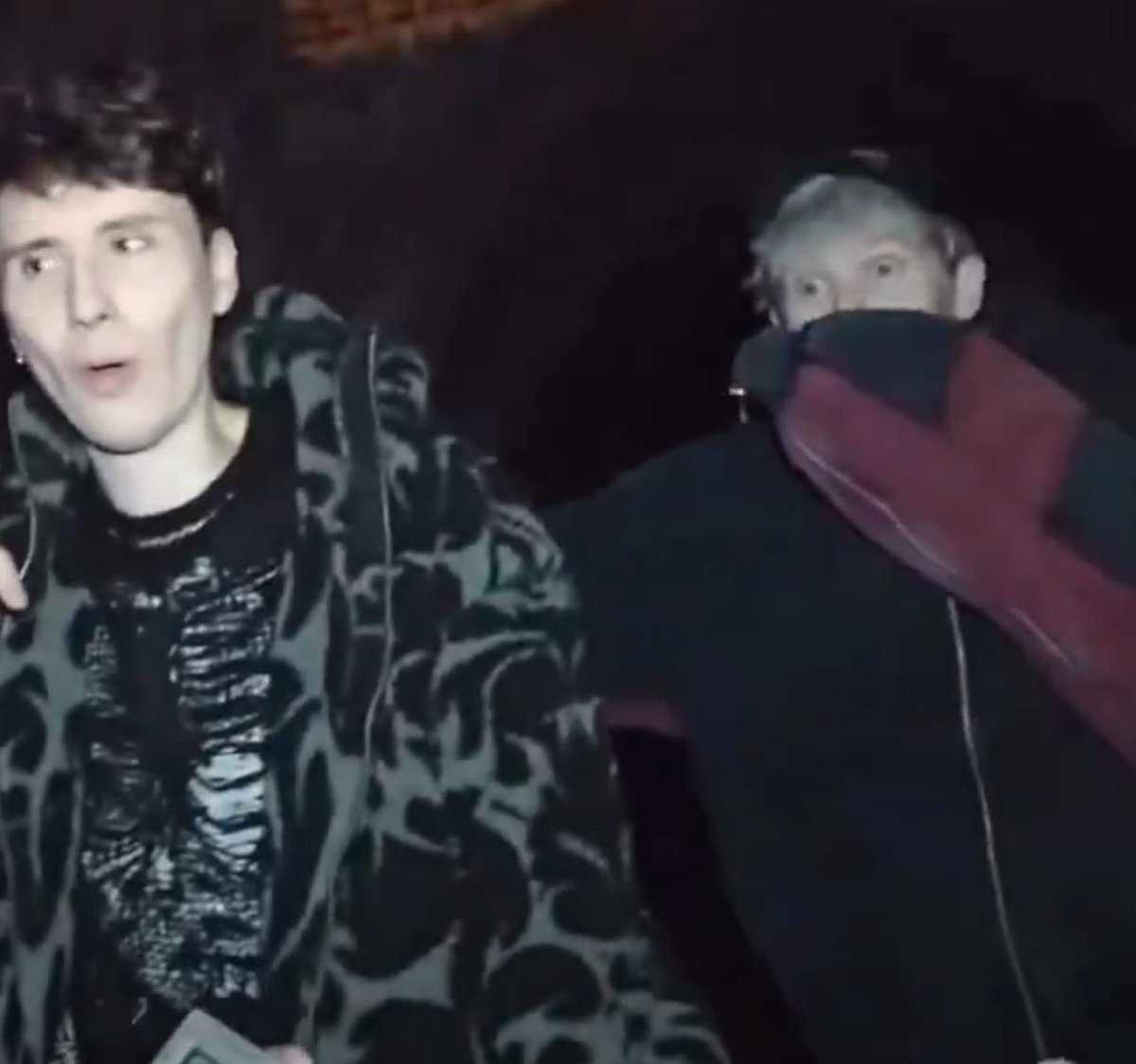 edensnotonfire's tweet photo. from hunting lantern men to literal dracula at his castle…….. they grow up too fast (they werent ready for this) https://t.co/19pAtswyLk