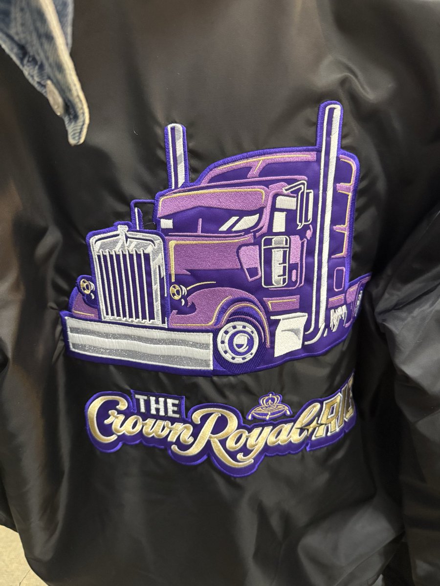 DriveInGetACoke's tweet photo. Why didn’t I buy this today? There will never be an answer. https://t.co/dfBKUKkAfs