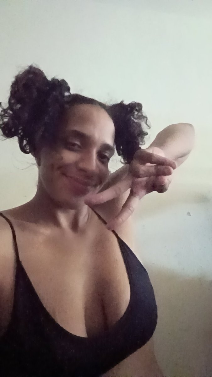 KDistaso26317's tweet photo. Wassup twitter hmu for my new snap selling up there couple content and all #selling #757 #content #couplecontent #757freaks https://t.co/24EvXuQBI0