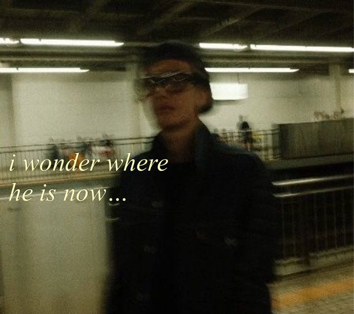 flogwntony's tweet photo. the boy i randomly met at the train station https://t.co/AdApS6XPcV
