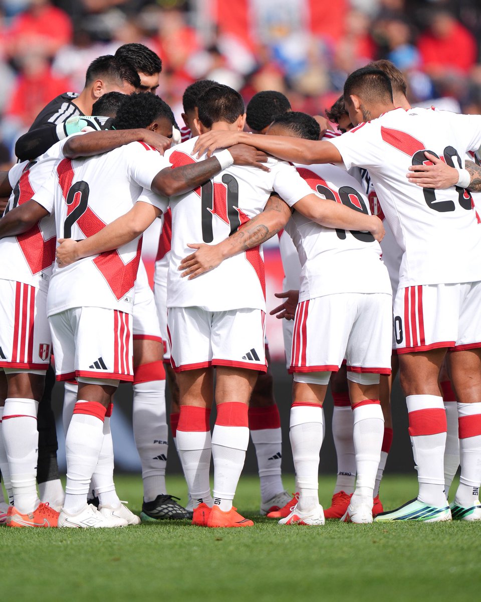 SeleccionPeru's tweet photo. ⏱️𝗙𝗶𝗻𝗮𝗹 𝗱𝗲𝗹 𝗽𝗮𝗿𝘁𝗶𝗱𝗼 

🇨🇦 Canadá 2-0 #LaBicolor 🇵🇪

#UnSentimientoQueNosUne https://t.co/FdCywAcELX