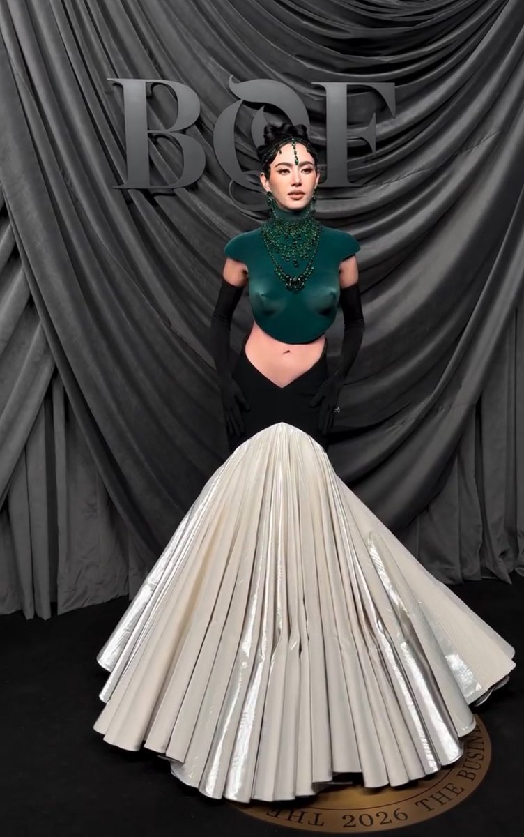Lesflappers's tweet photo. Davika Hoorne in Robert Wun SS26 at the bof500 gala in Paris https://t.co/8EEA3v5Nci