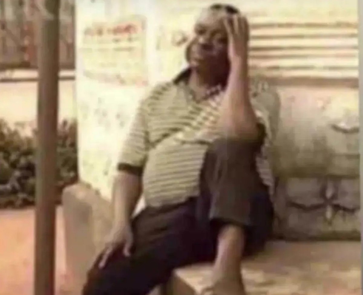 Abdullahircc12's tweet photo. Wannnan kasar sai Addua ashe tun farkon wannnan shekarar nayi birthday bansani va sai ynx da naje neman wasu takardun naci karo da takardar haihuwata 😂💔 https://t.co/ebmIGTErH2