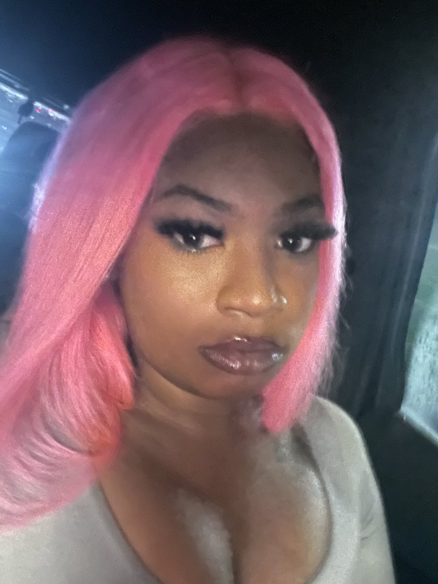 Uniiqueluv's tweet photo. A time was had last night 😉💋 
•
•
•
#jaxfl #PinkFriday https://t.co/zuhr1RcwWP